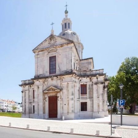 Luxury Artistic Digital Nomad Getaway W/ Terrace Apartment Lisbon Exterior photo